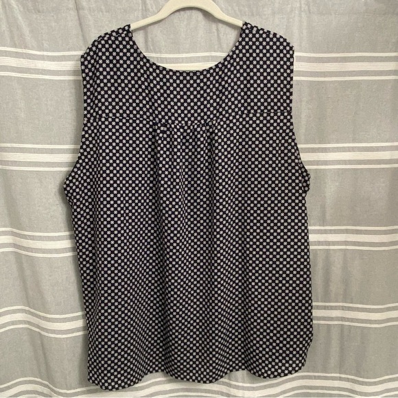 NWT LOFT / Plus Blue Sleeveless Blouse Size 26 - Picture 2 of 9